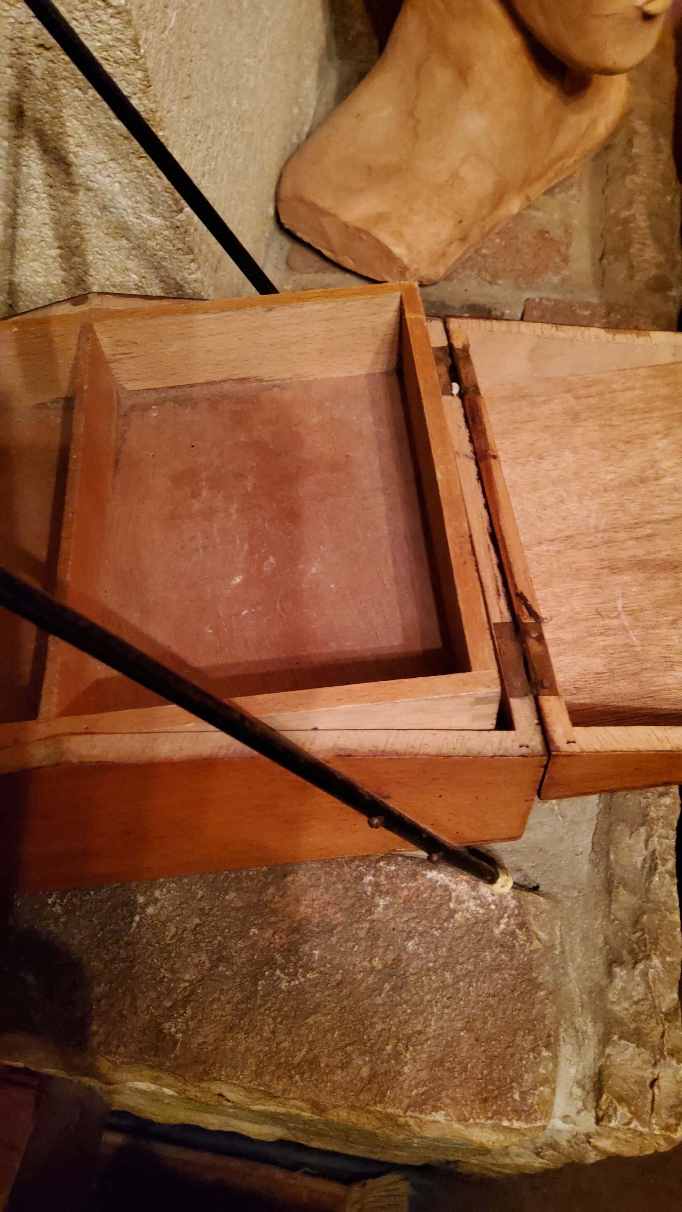 Sewing box from the 50s in wood and black metal