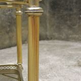 Rolling dessert in gold metal