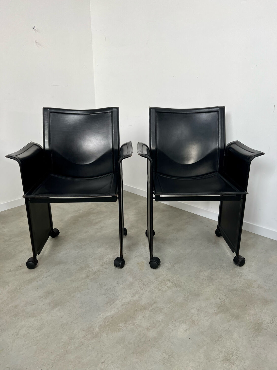 Lot 4 old armchairs "Korium" by Tito Agnoli for Matteo Grassi 1980