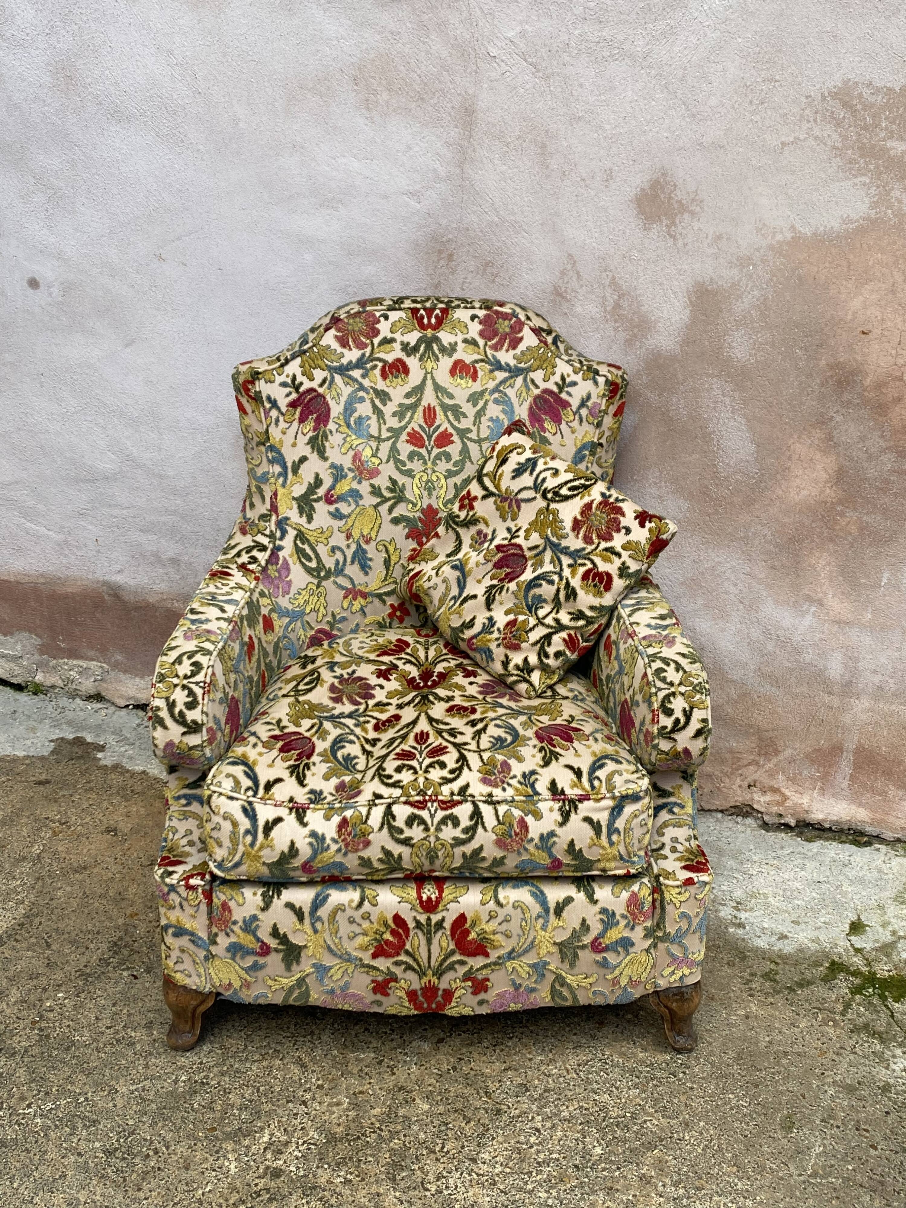 Fauteuil velours fleuri