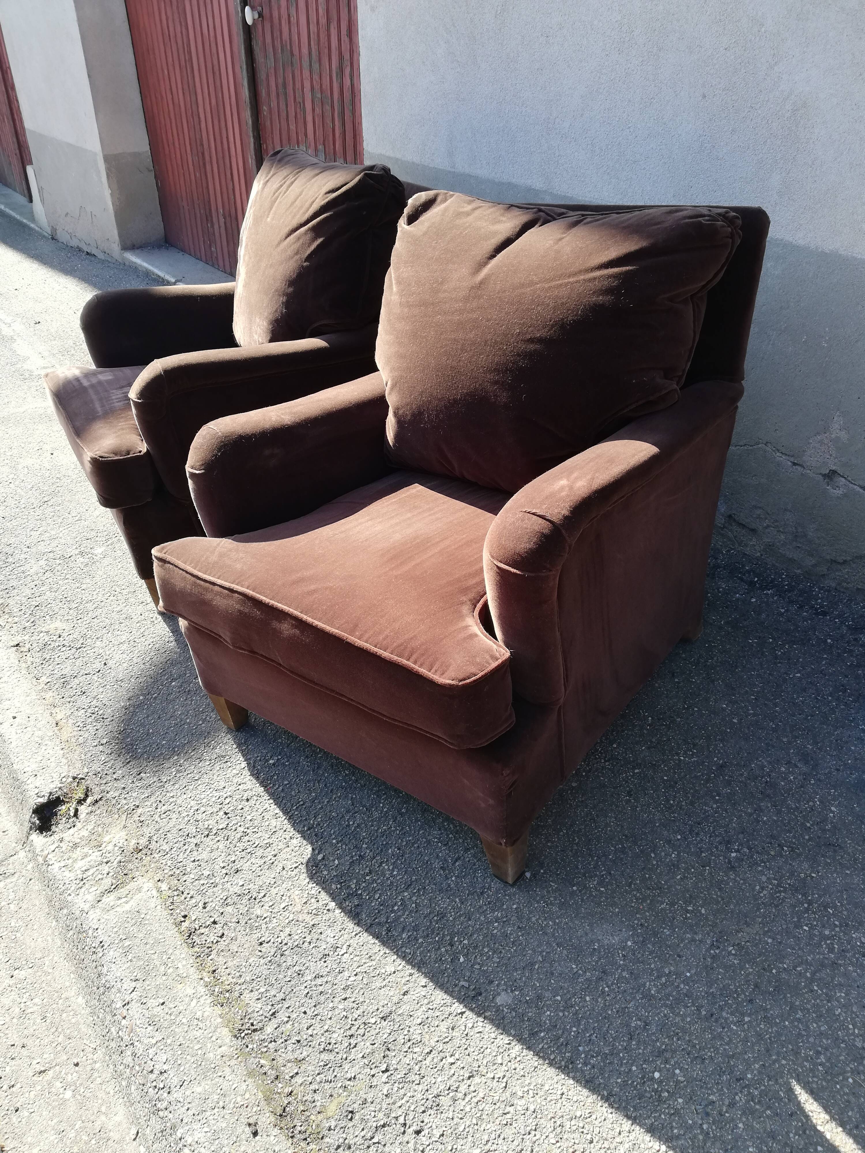 Pair of armchairs year 50 chocolate velvet