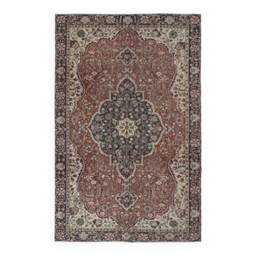 Vintage Handmade Wool Area Rug. One of a kind Turkish Carpet with Medallion Design