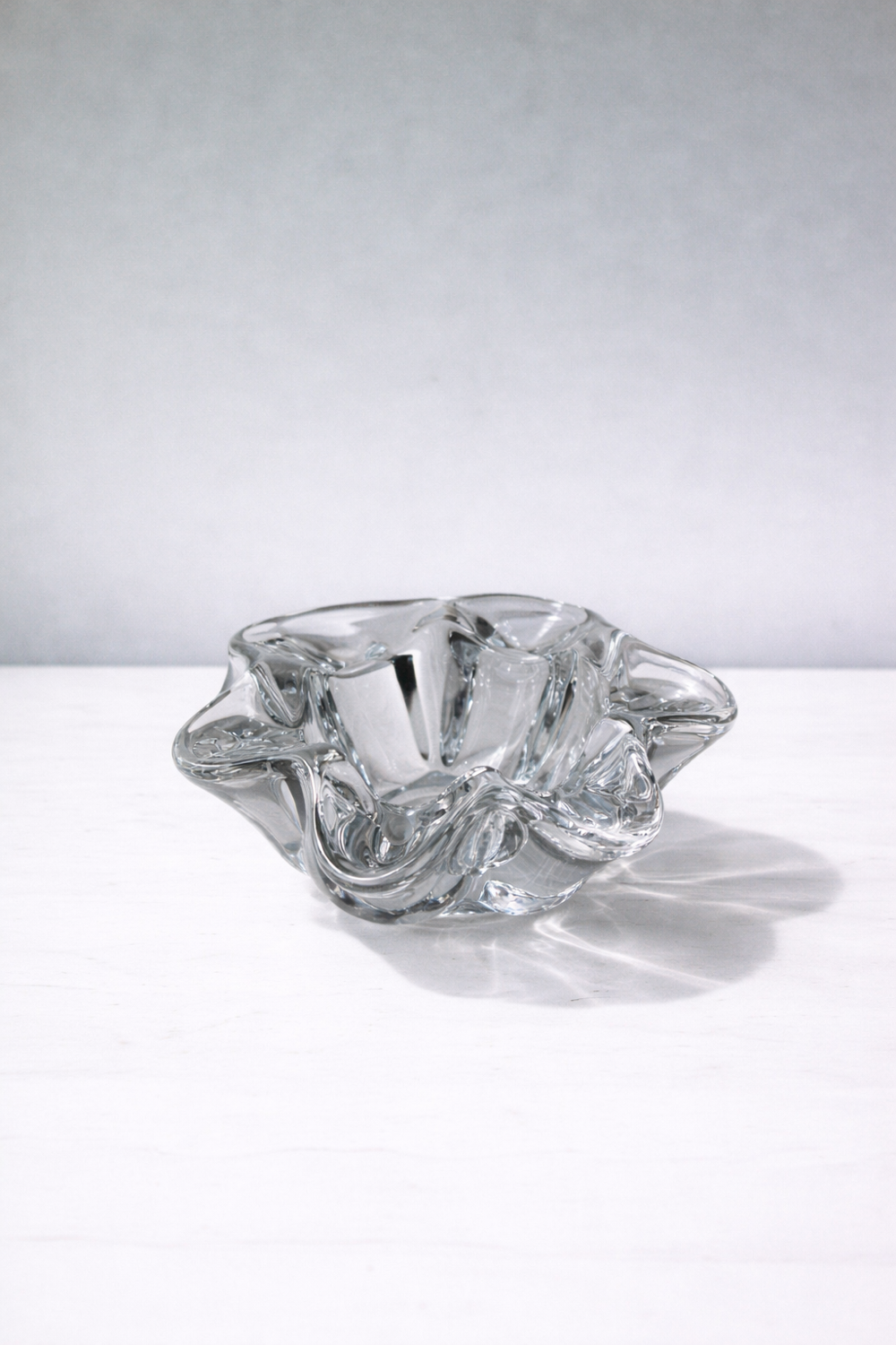 Ashtray / Pocket tray in crystal signed Art Vannes - Corolle model - V