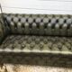Canapé chesterfield 3 places en cuir de buffle