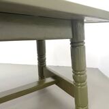 Glossy olive green lacquered dining table — DLG Georges Robert, Circa 1970