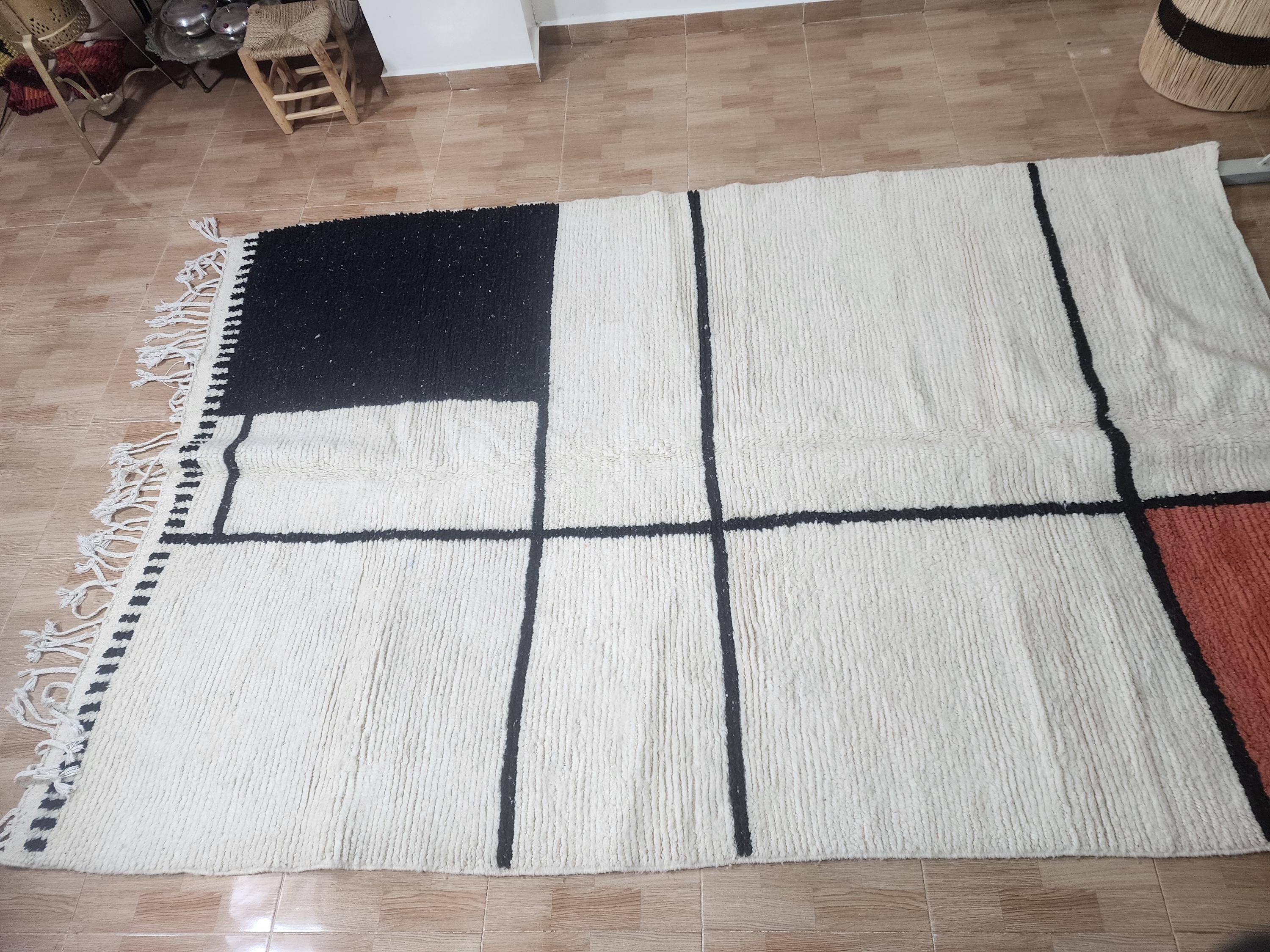 Unique handmade Berber rug 2.5x1.5 m