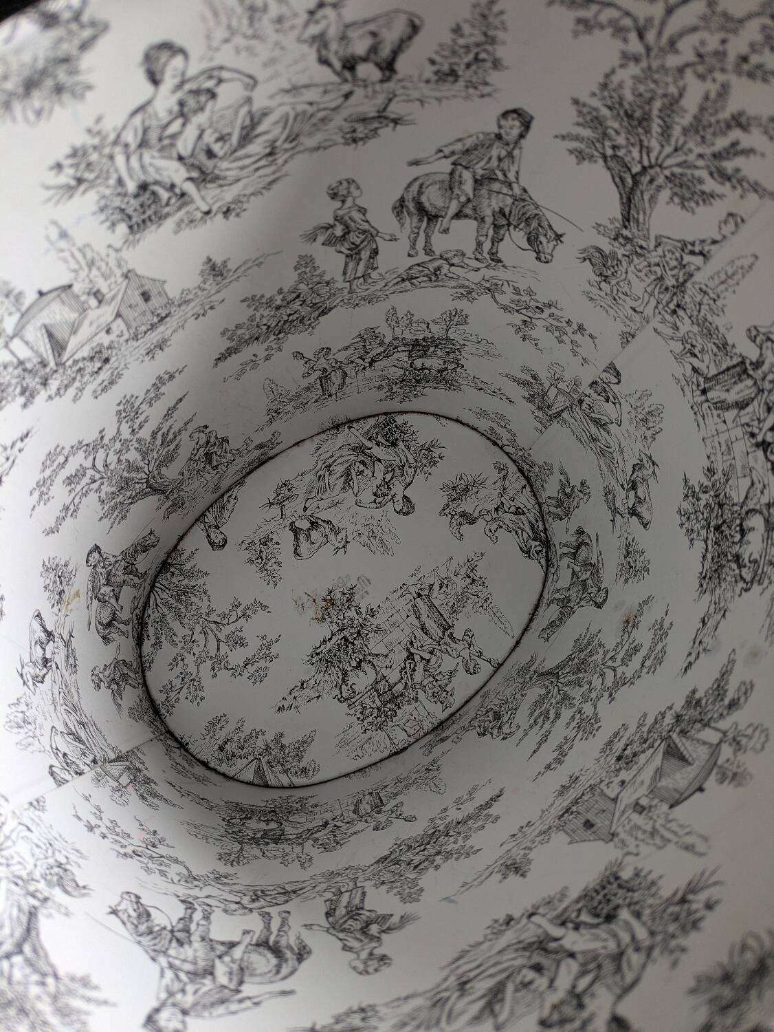 Massily France wastepaper basket