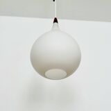 Lampe à Suspension Opaline par Uno et Östen Kristiansson