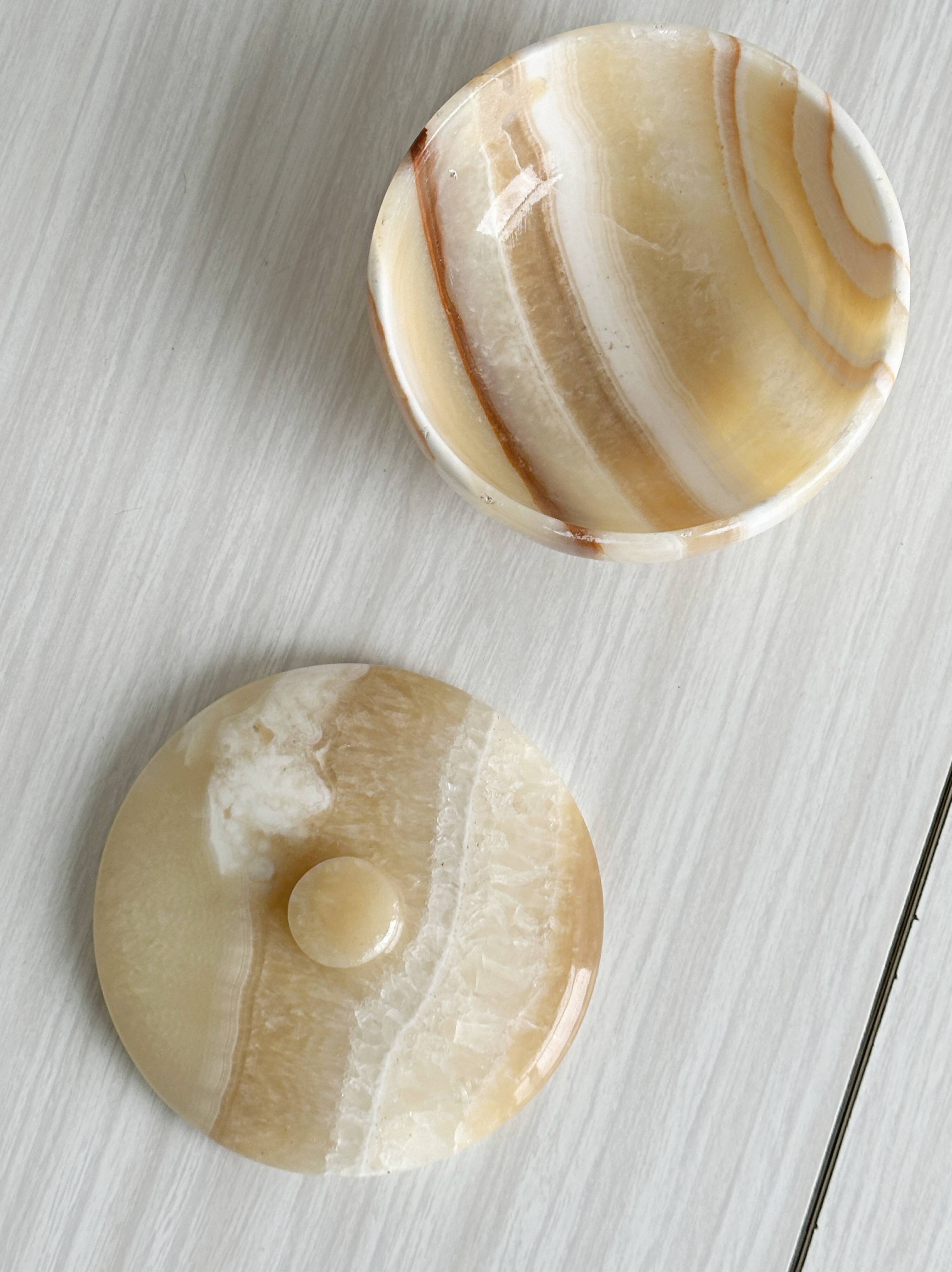 Bowl, alabaster pocket bowl with lid