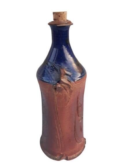 Bouteille en terre cuite