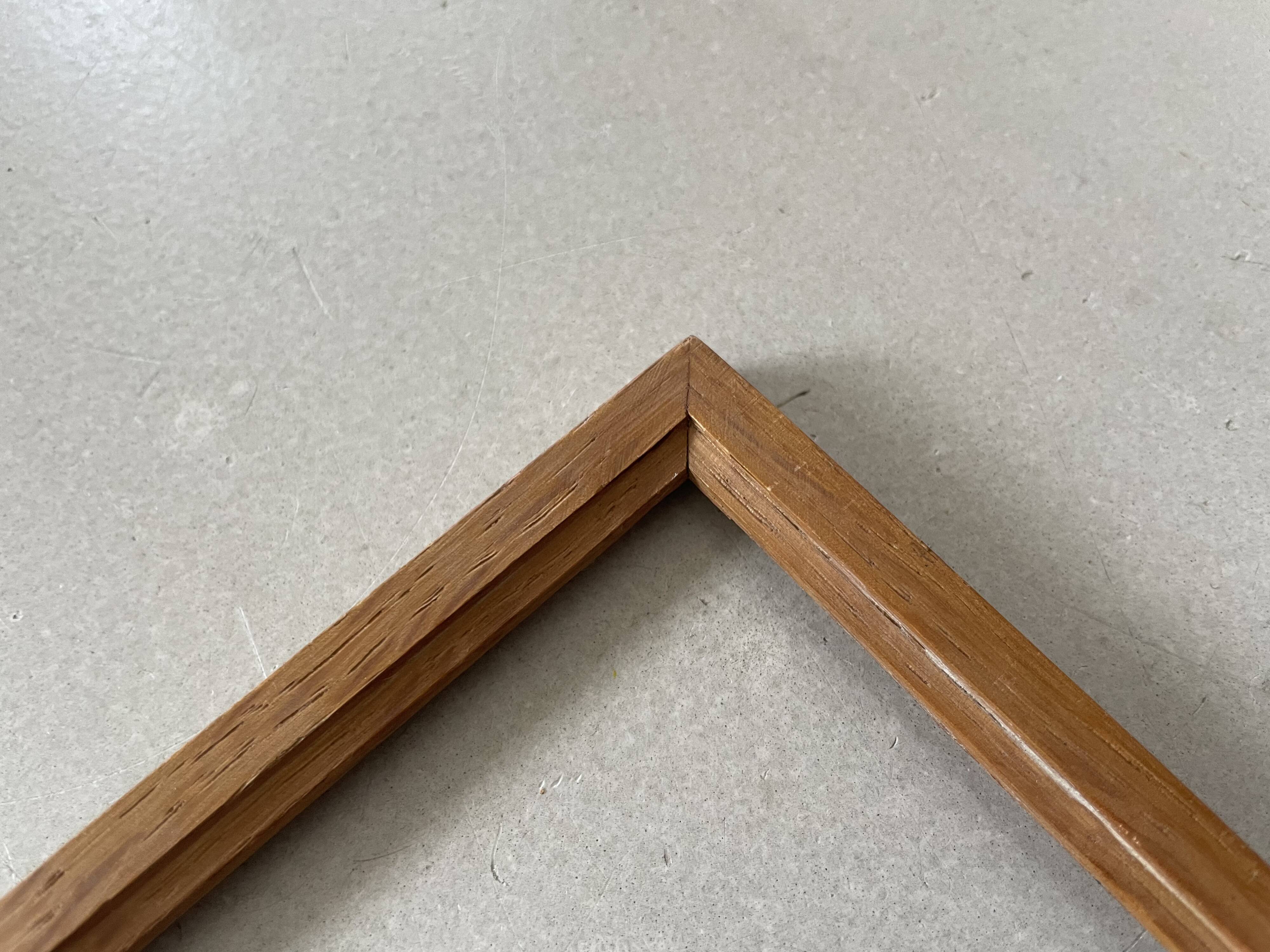 Small thin old frame 19x24cm