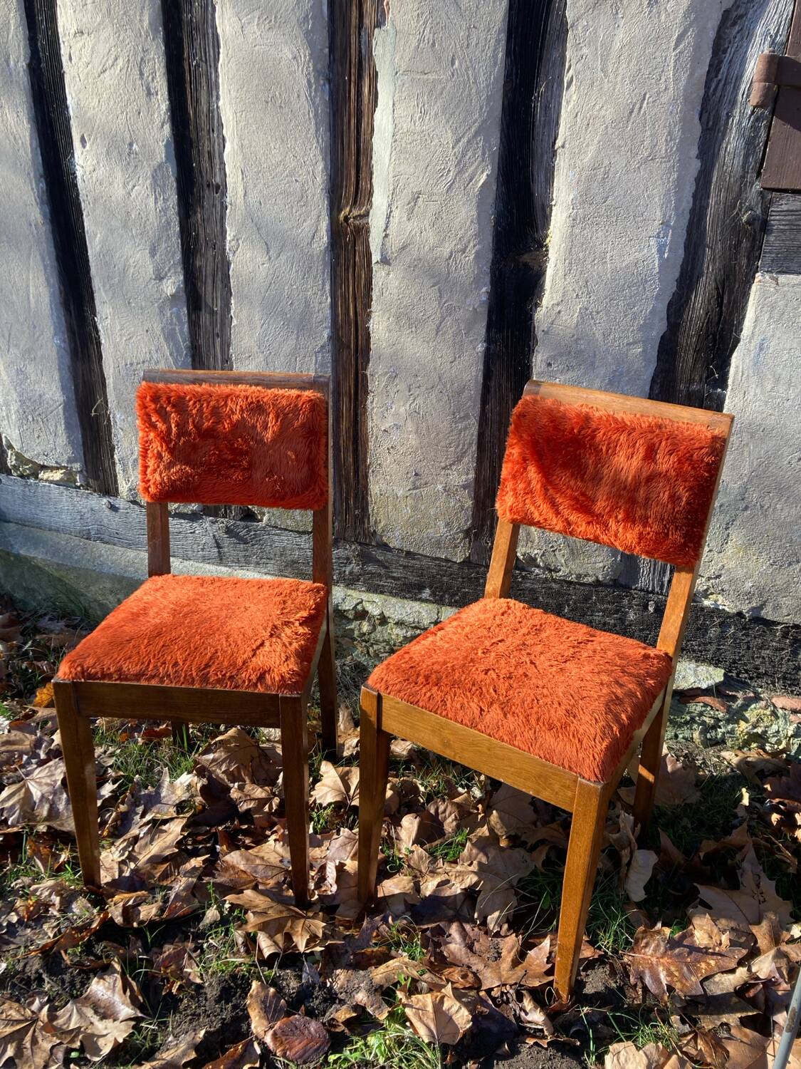 Pair of 1960 1970 chairs in wood and fur / vintage seat signed TAB