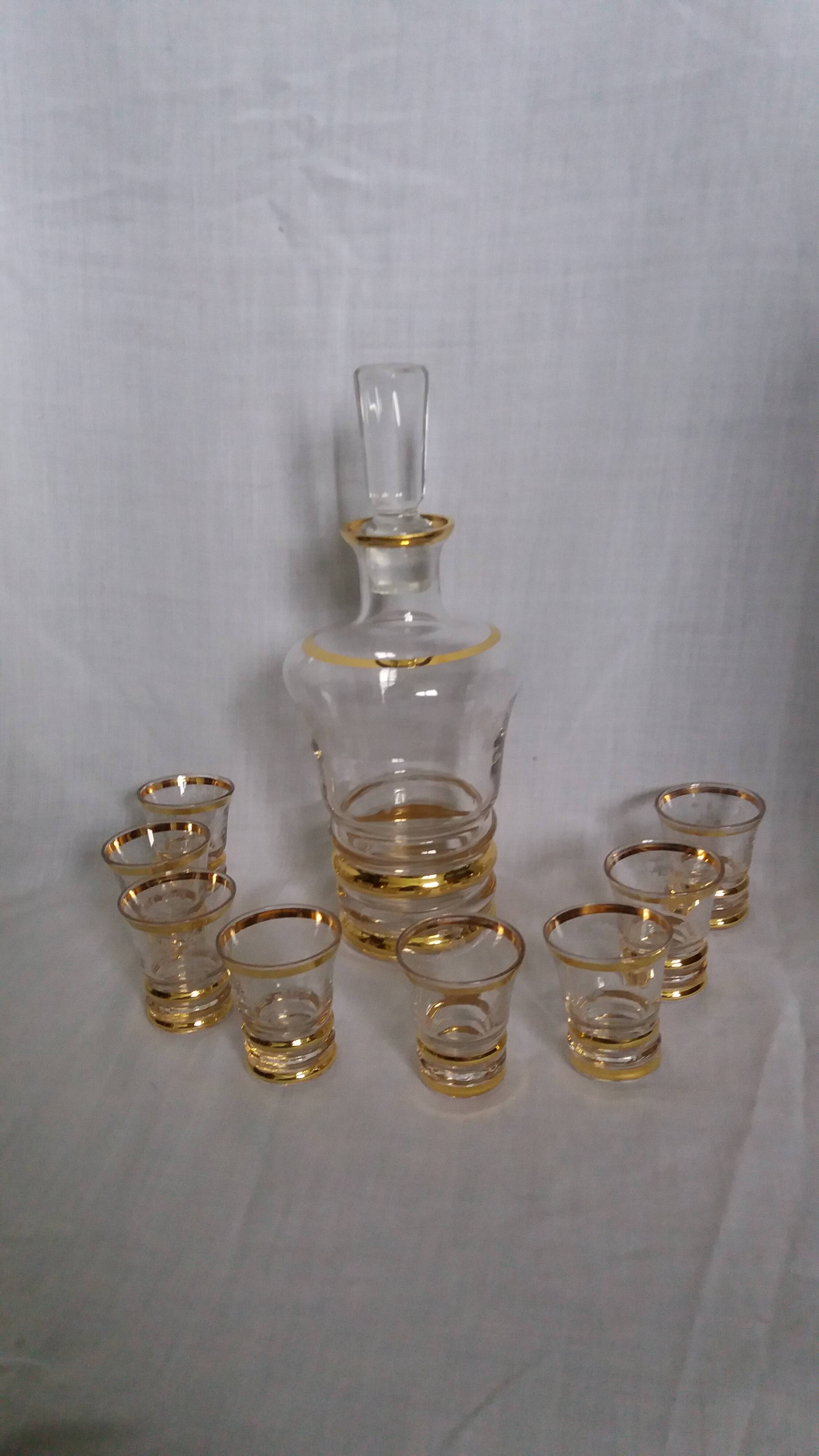 Service à liqueur en verre gravé et dorure