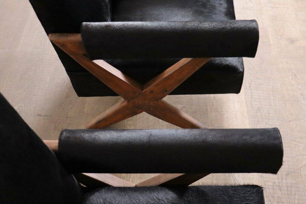 Paire de fauteuils lounge à jambes en X de Pierre Jeanneret, Chandigarh années 1960.