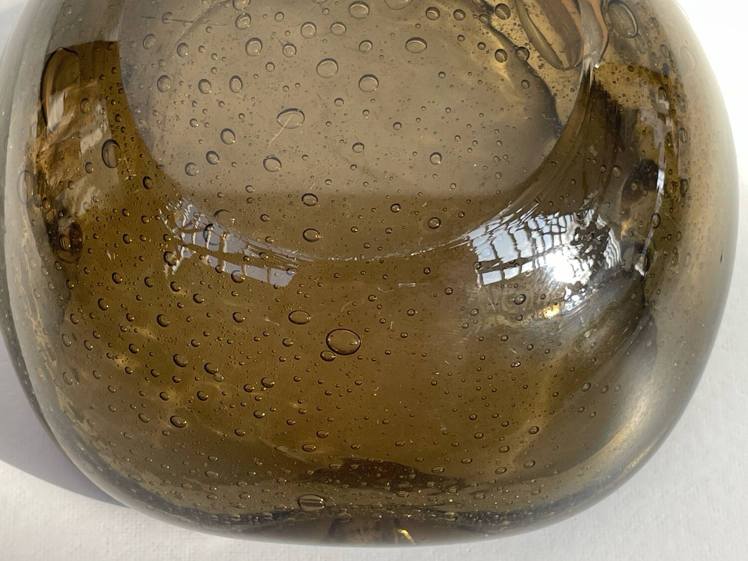 Cendrier en verre bulle ambré – design vintage années 60