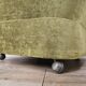 Deux fauteuils cocktail en tissu vert des années 1950 à roulettes