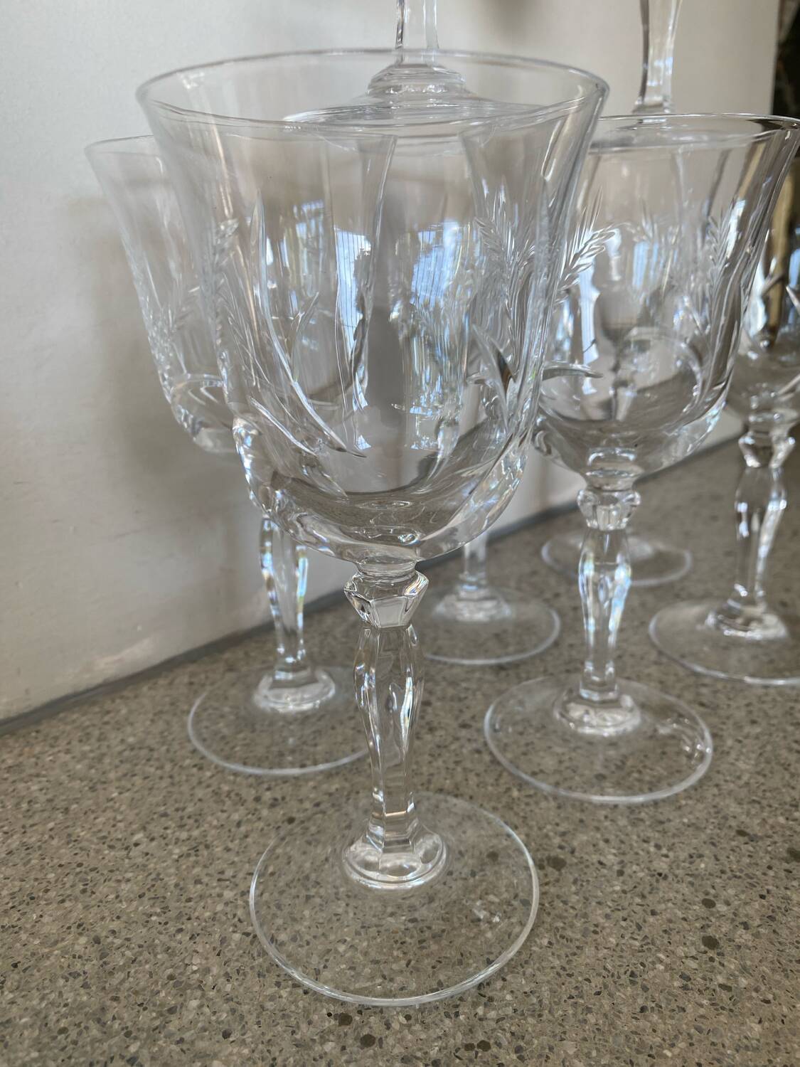 8 crystal wine glasses