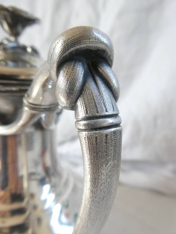 Théière Christofle, verseuse cafetière metal argenté XIXe art nouveau