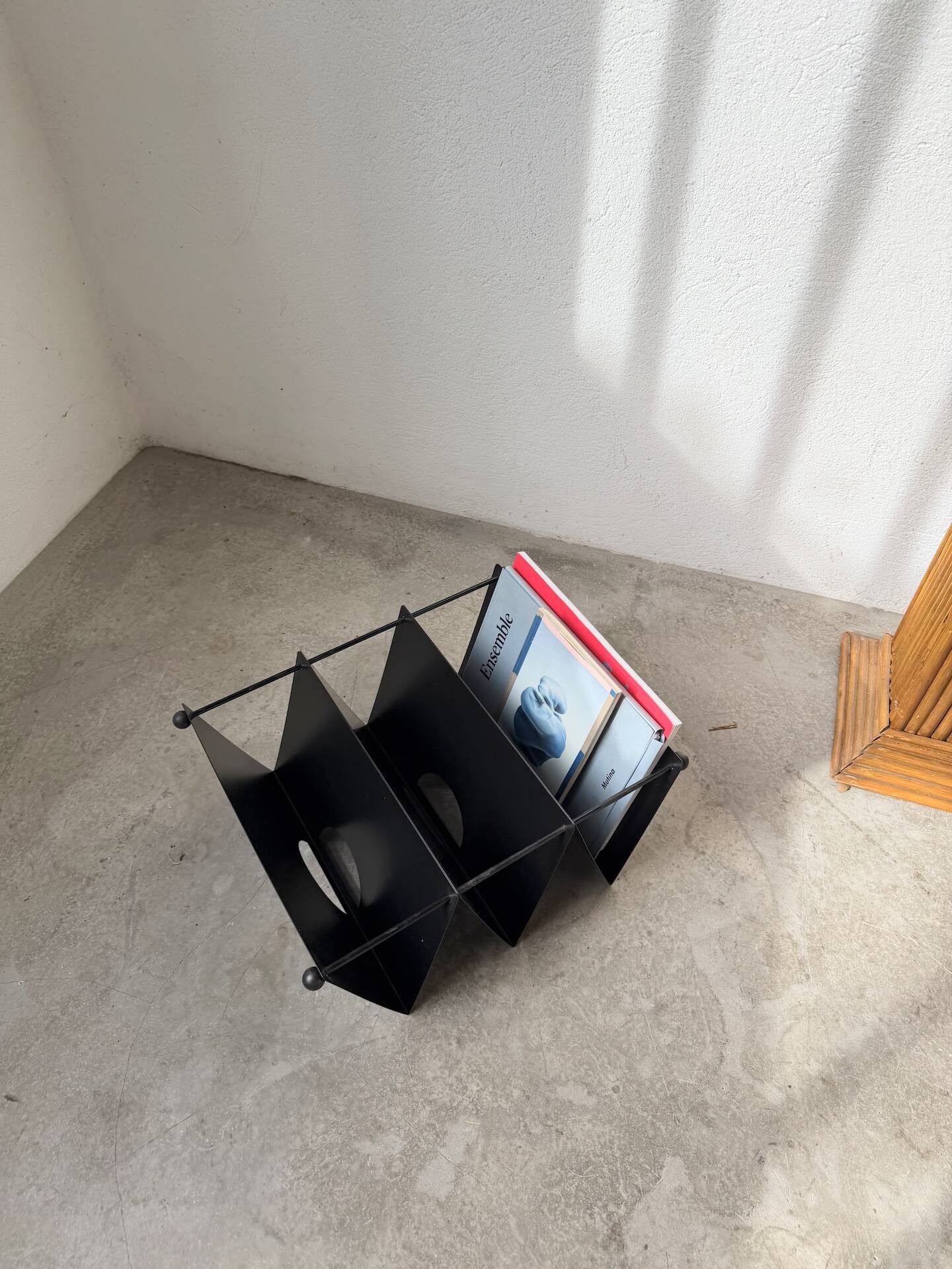 Modular magazine rack Memphis 1980