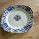 Plat carré Gien en terre de fer bleue, fin XIXème s