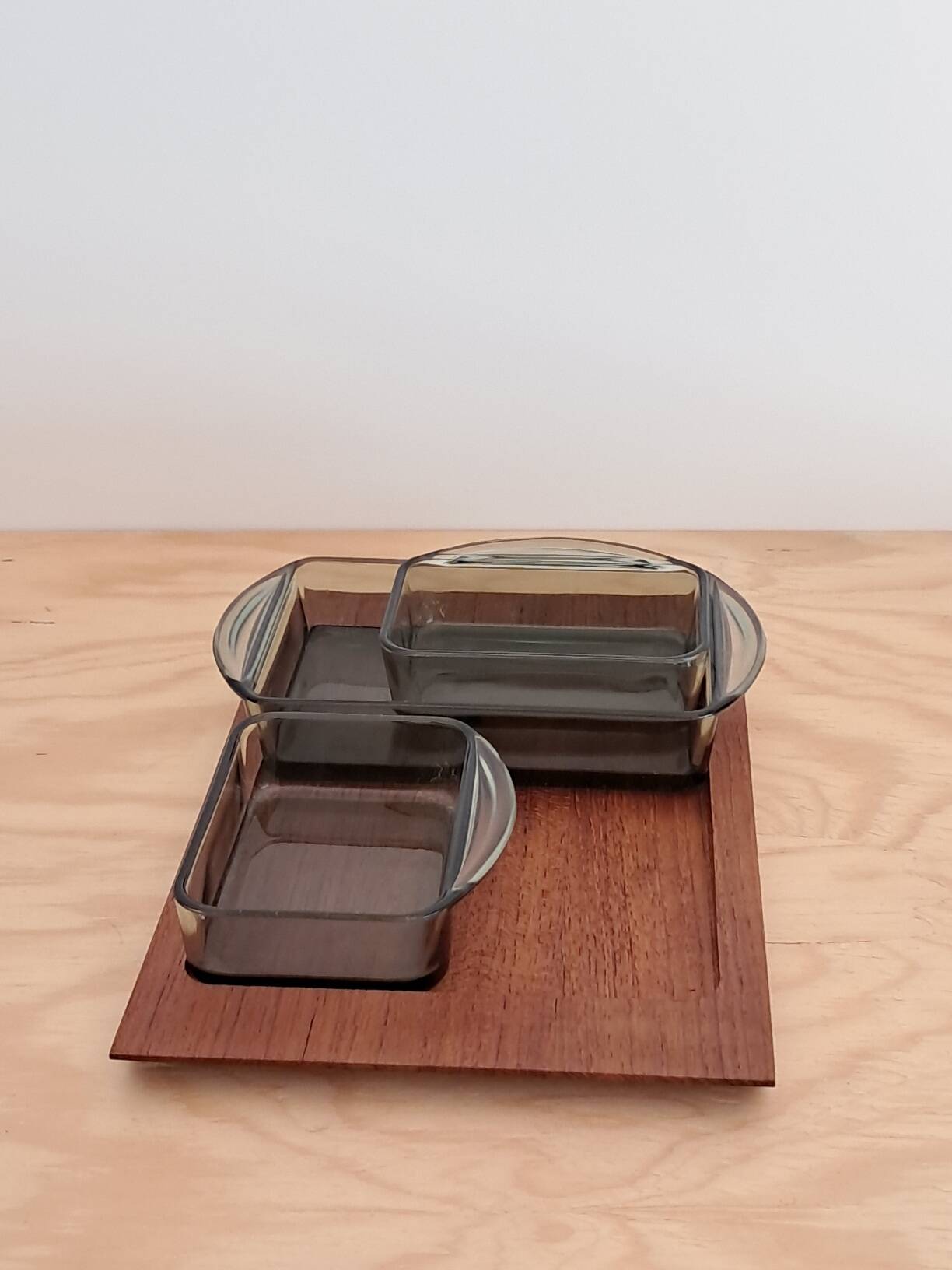 Service apéritif en teck et verre fumé – design scandinave années 60