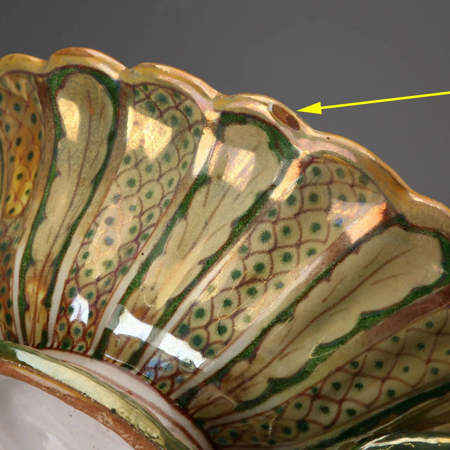 Vintage centrepiece in majolica from Gualdo Tadino, Italy, 1930s.