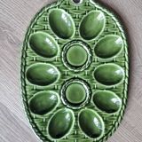 Woven slip egg dish