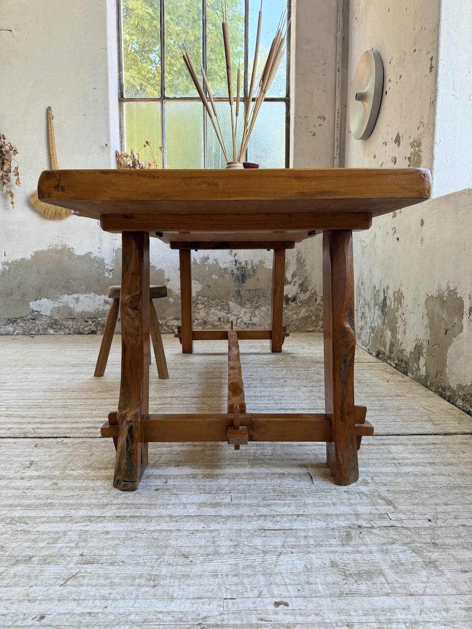Aranjou farmhouse table in blond elm, 1950s