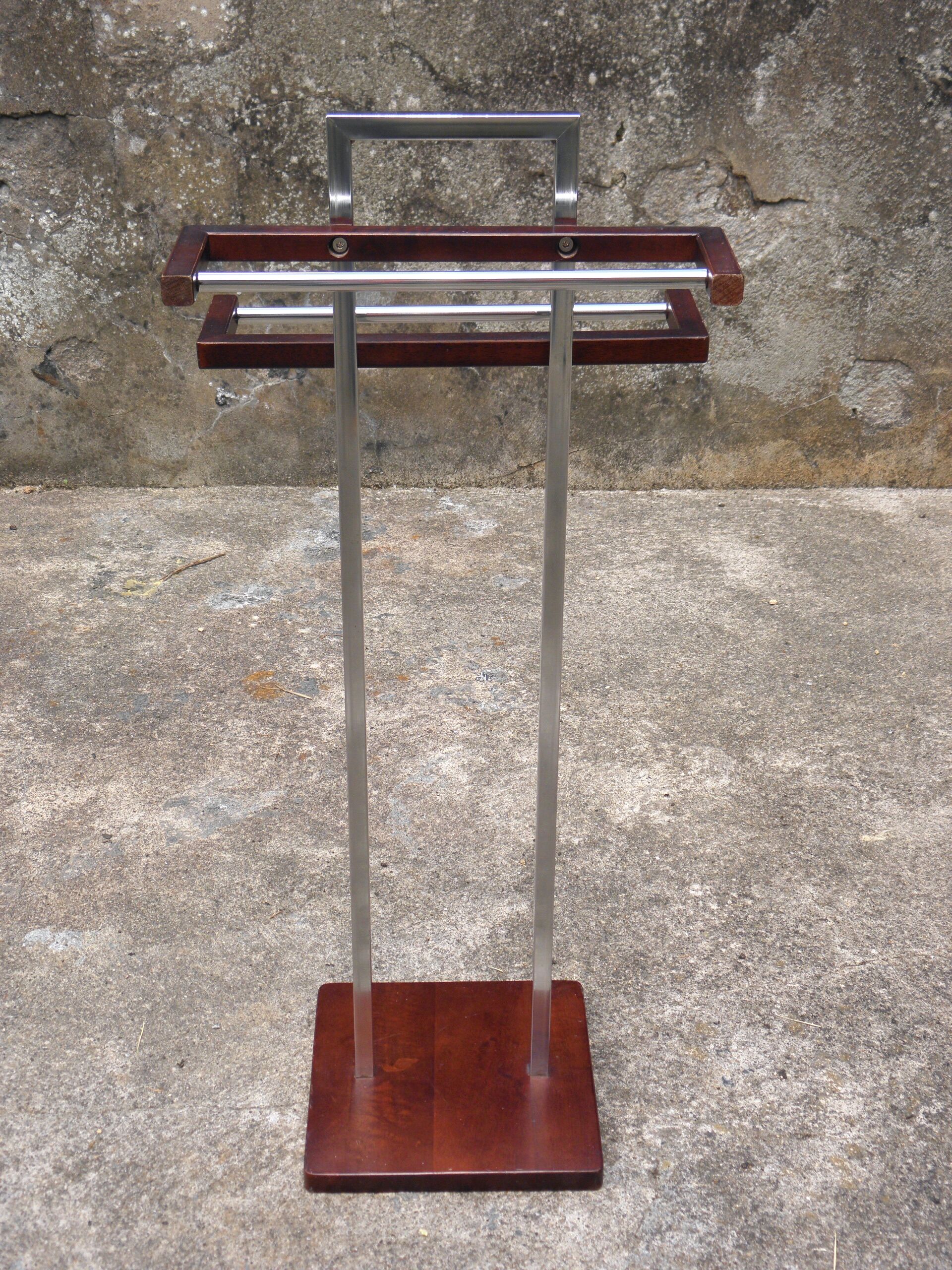 chrome and wood towel rack