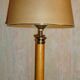 Lampe de table en bois et laiton