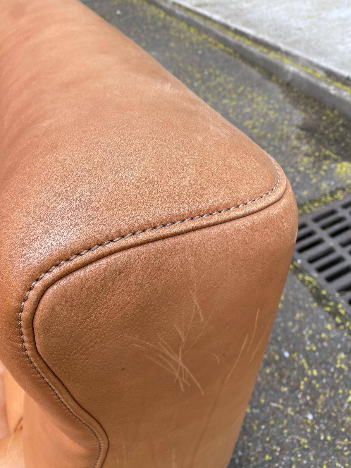 Scandinavian 2-seater canapé in genuine leather from De Sede, Switzerland, 150cm.