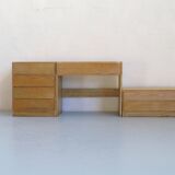 Trois commodes et consoles à tiroirs en frêne naturel huilé