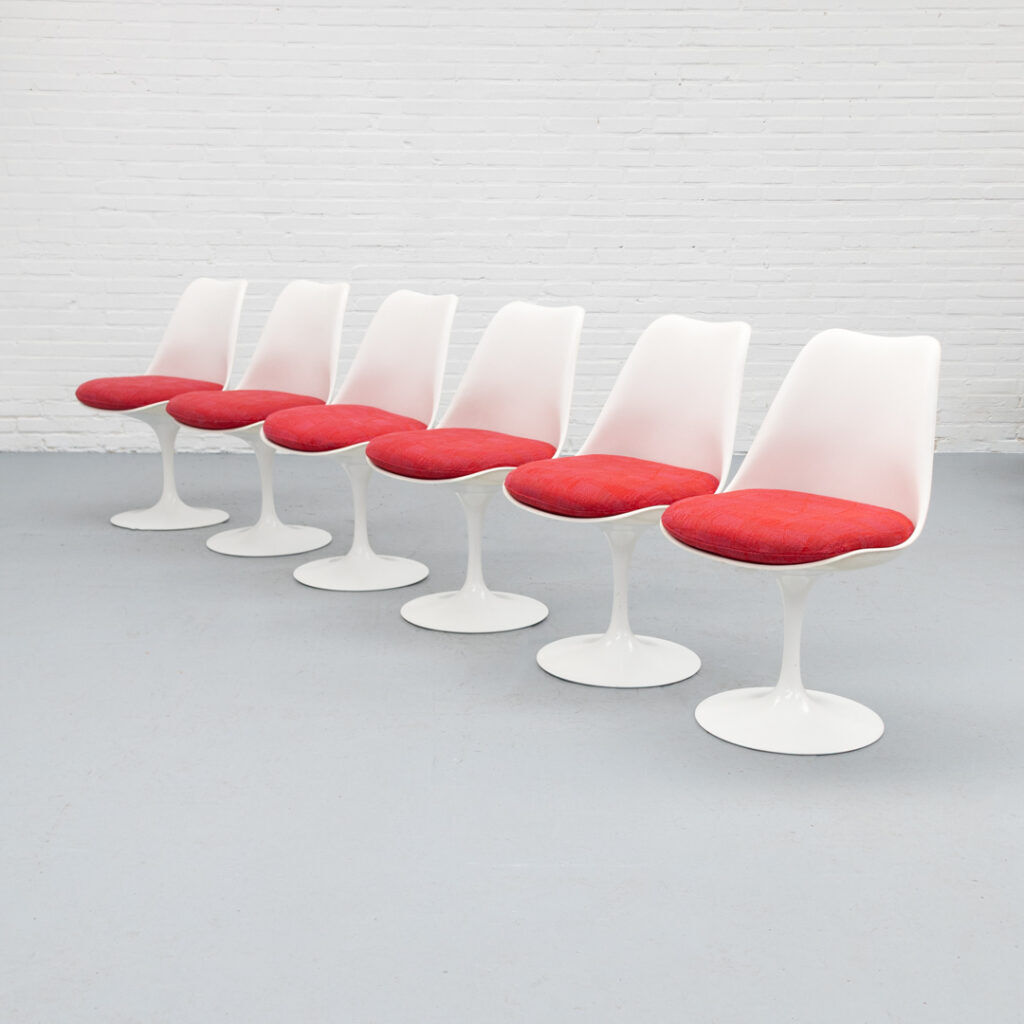 Set of 6 Eero Saarinen Knoll Tulip Chairs, 1979
