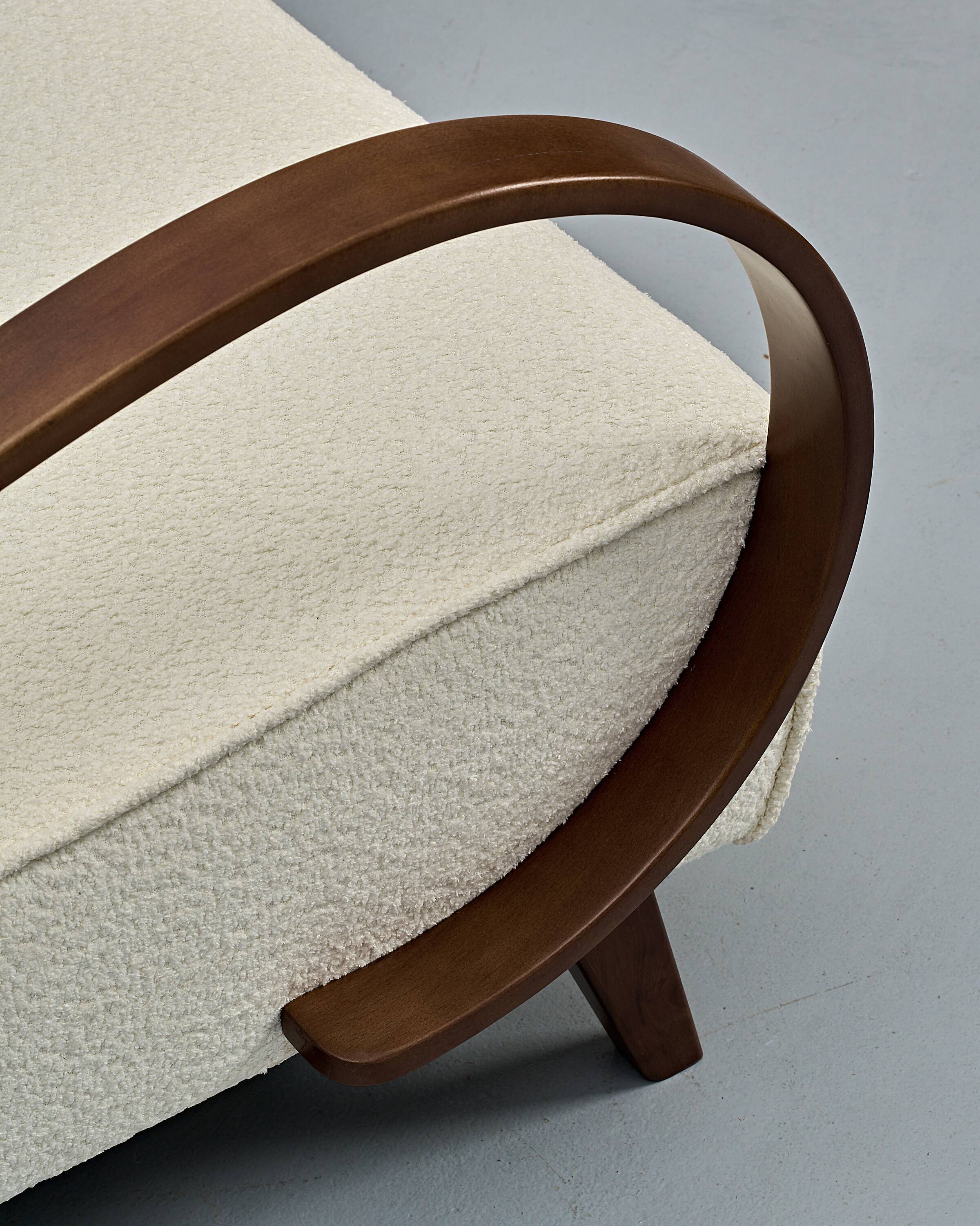 Loop chairs type C attributed to Jindřich Halabala, 1930s, set of 2