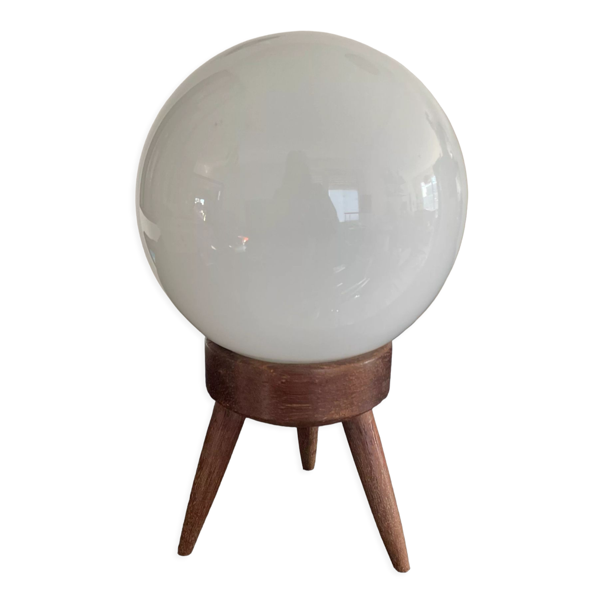 Scandinavian lamp tripod foot in teak and opaline globe 60s