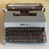 Machine Olivetti Lettera 32