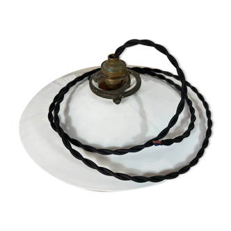 Suspension en opaline