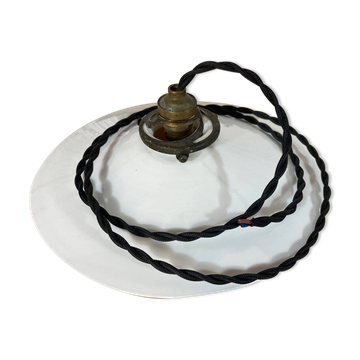 Suspension en opaline