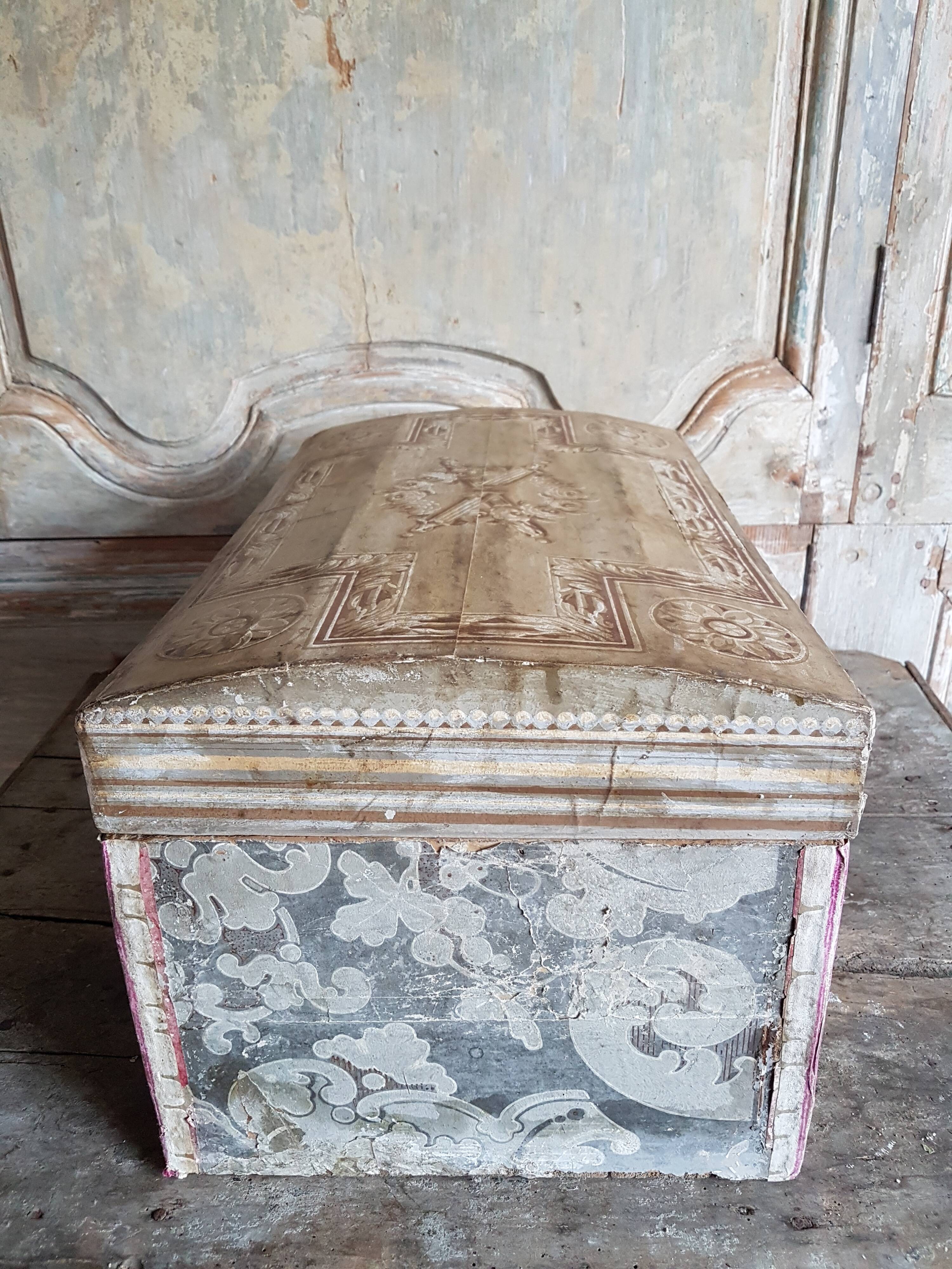 Wallpaper chest - nineteenth century