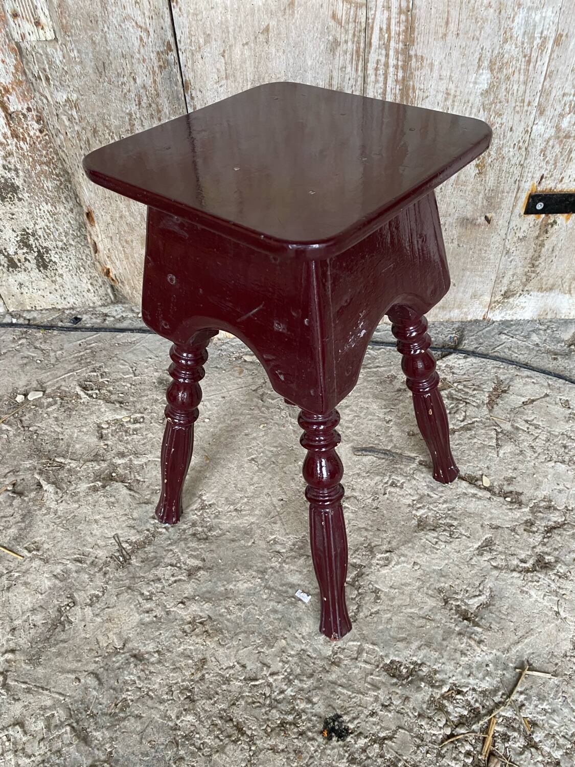 Vintage Bordeaux Turned Legs Wooden Stool #D546