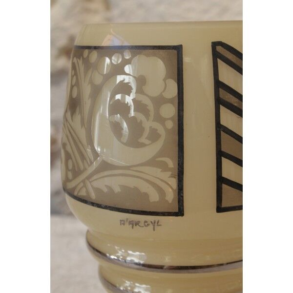 Vase en verre signé d'Argyl, vers 1930, art déco