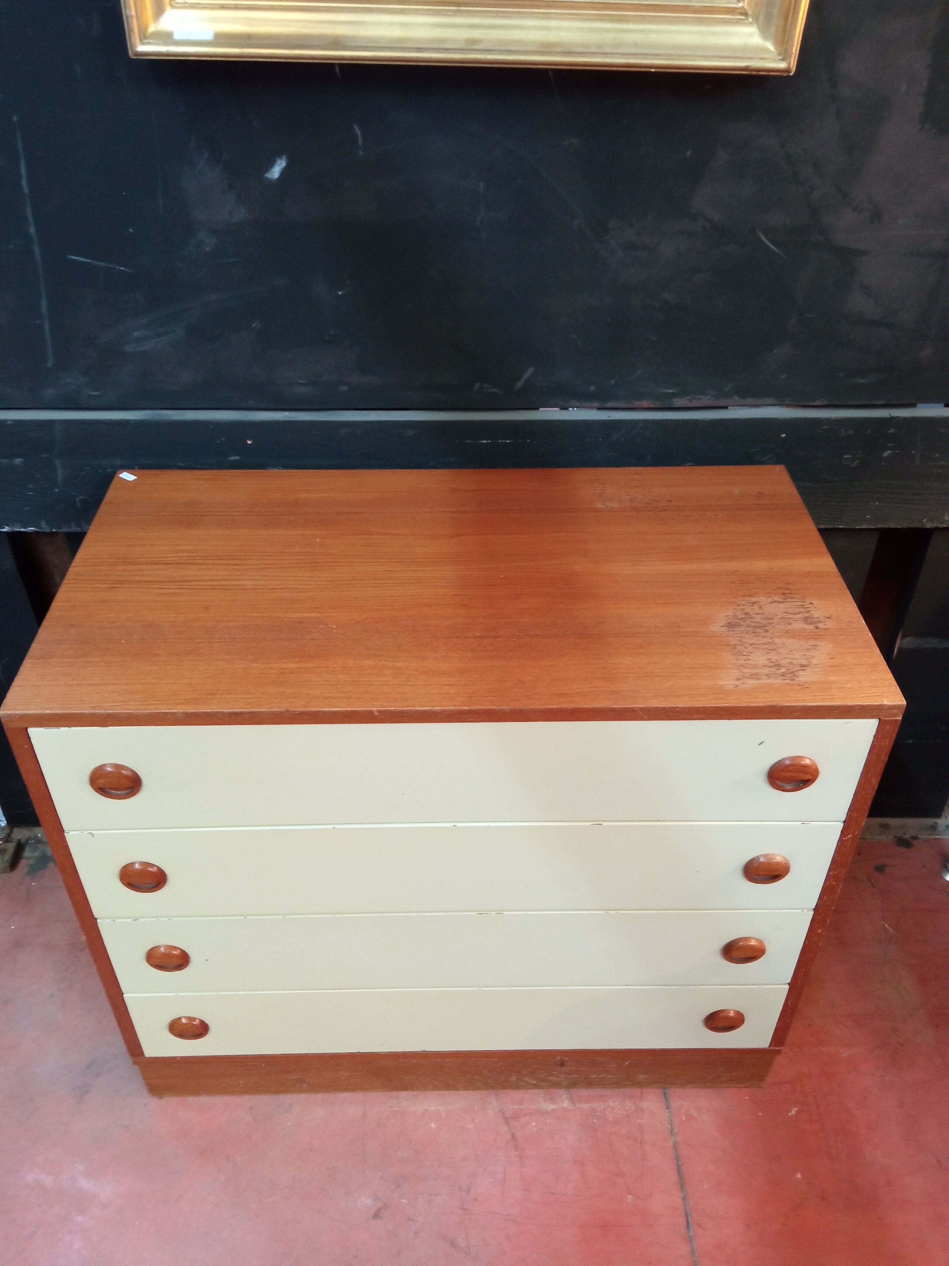 Commode en teck vintage