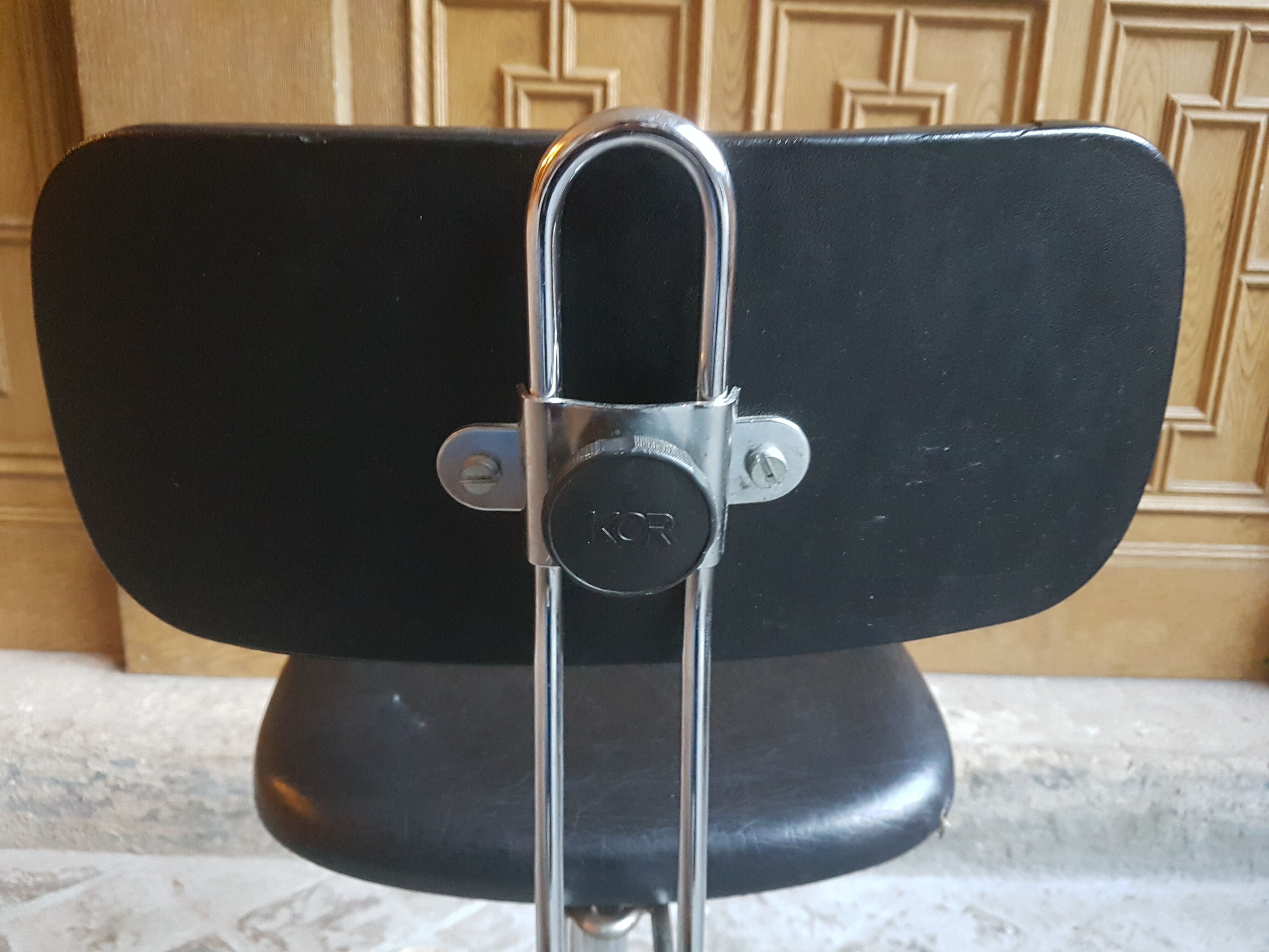 Chaise industrielle vintage Kor