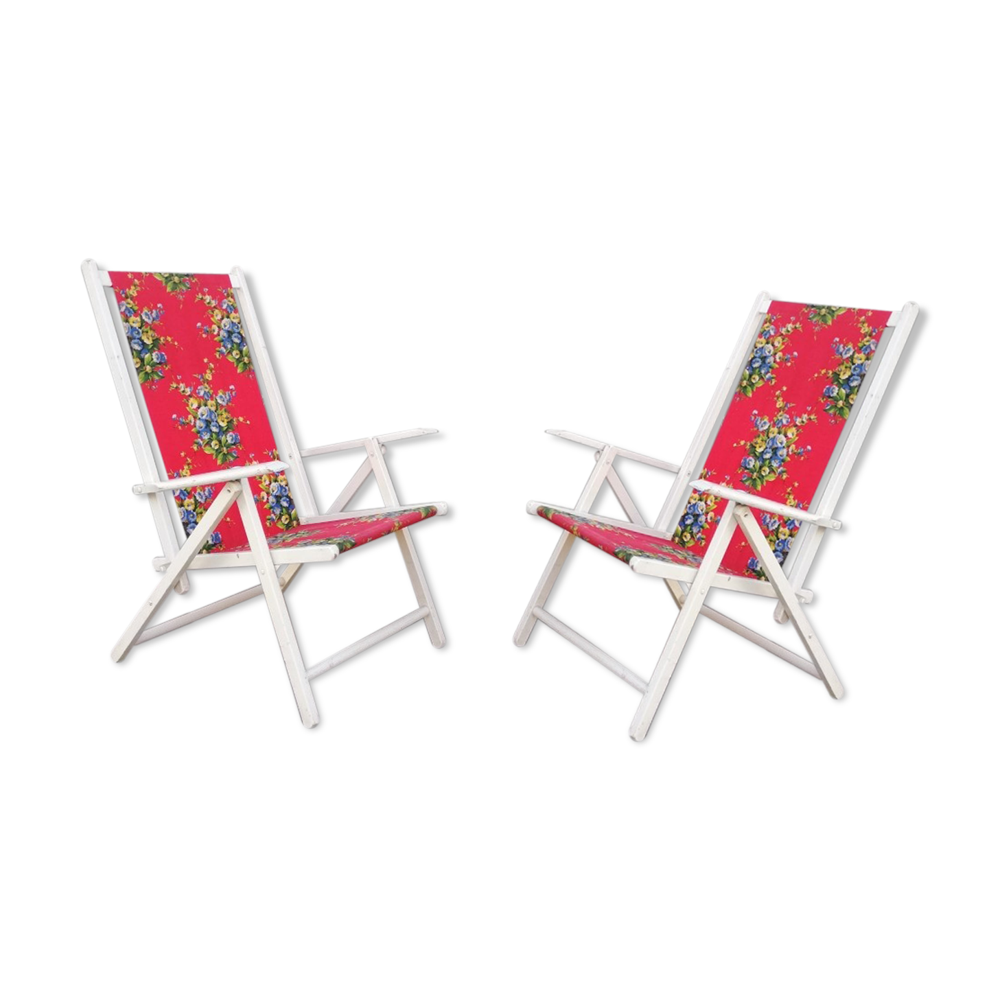 Pair of foldable garden chairs