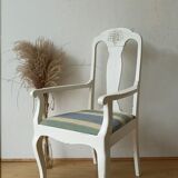 White throne / chair sweden