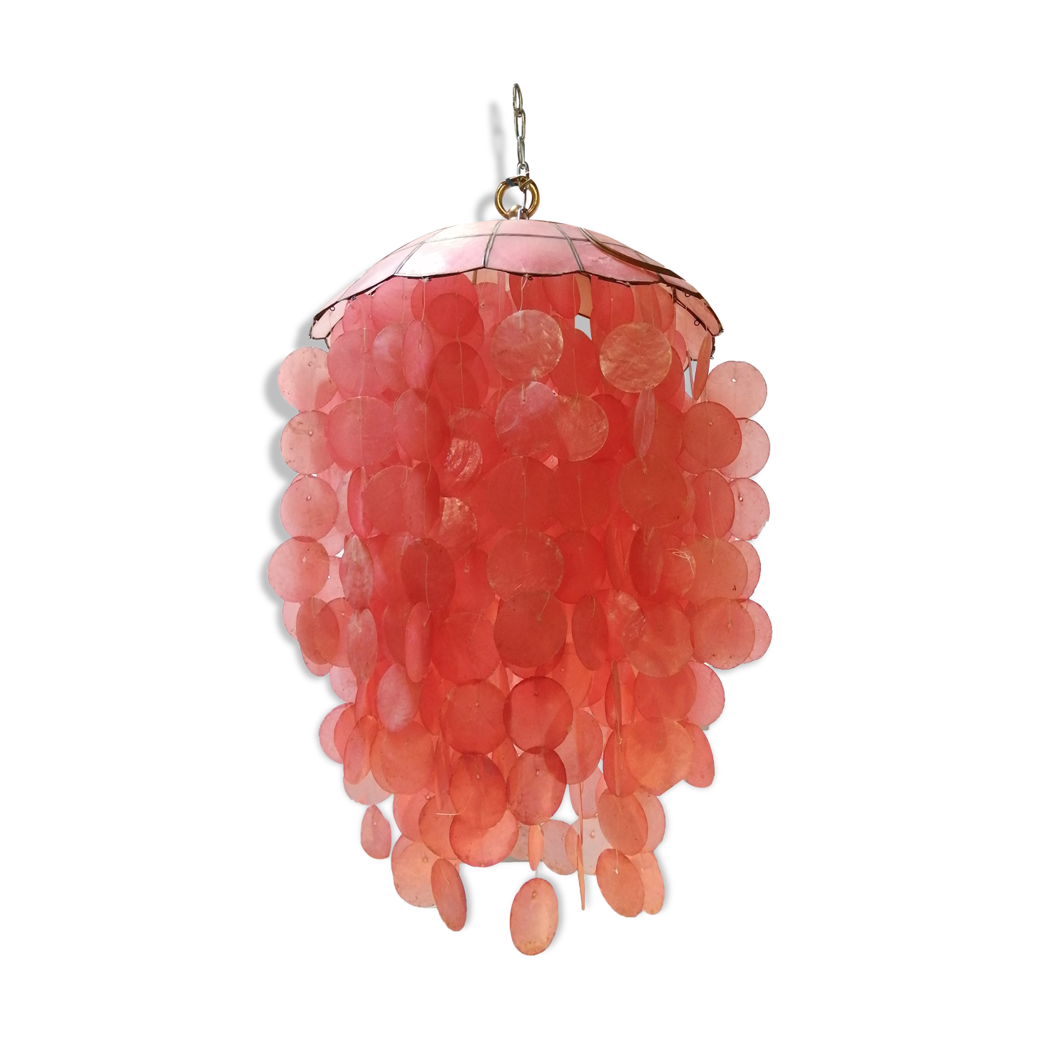 Suspension with pink mother-of-pearl tablets