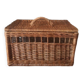 Wicker basket