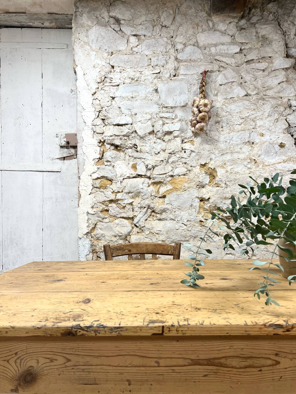 Farm table