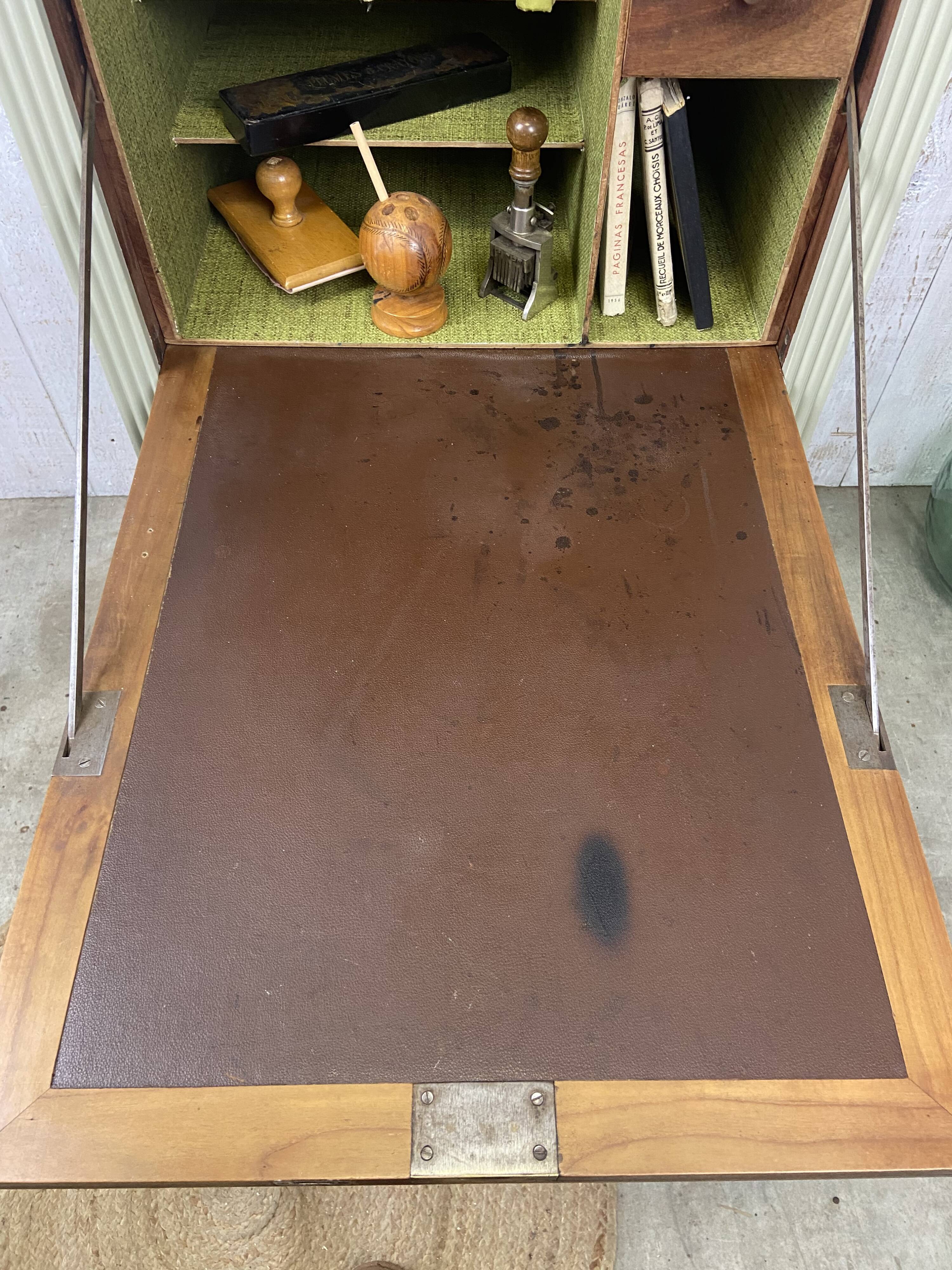 Secretary from the 1950s