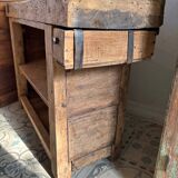 Carpenter's workbench